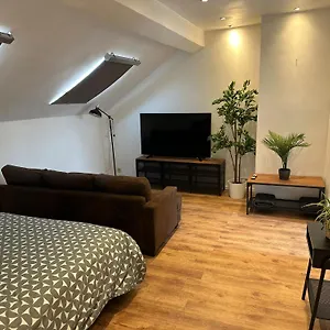 Apartamento Immeuble Au Coeur De : Vivez L'experience Unique De La Rue Verbist
